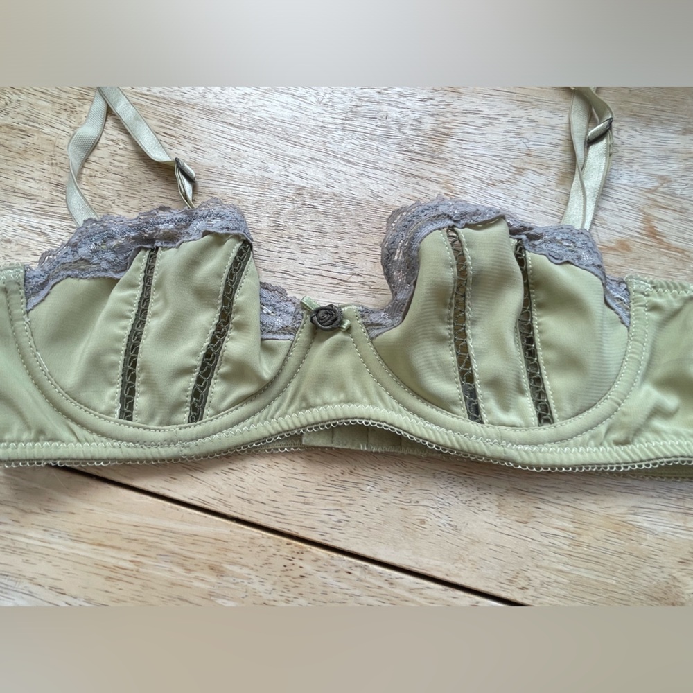 Lacey Green Damsel Underwire Bra, GUC, Small